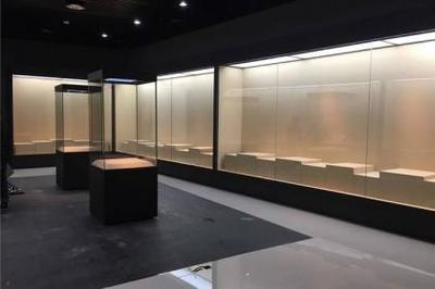 南昌博物館展柜定制 專業(yè)設(shè)計與上門安裝，守護(hù)文物璀璨光華